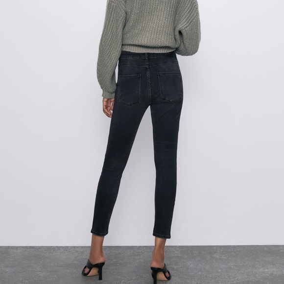 Jeans - Picture 3 of 4